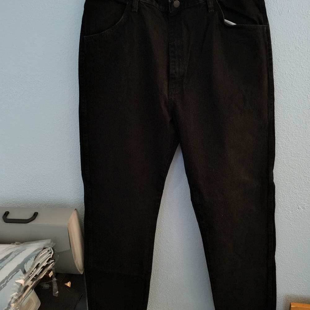 Black Rustler jeans,never worn